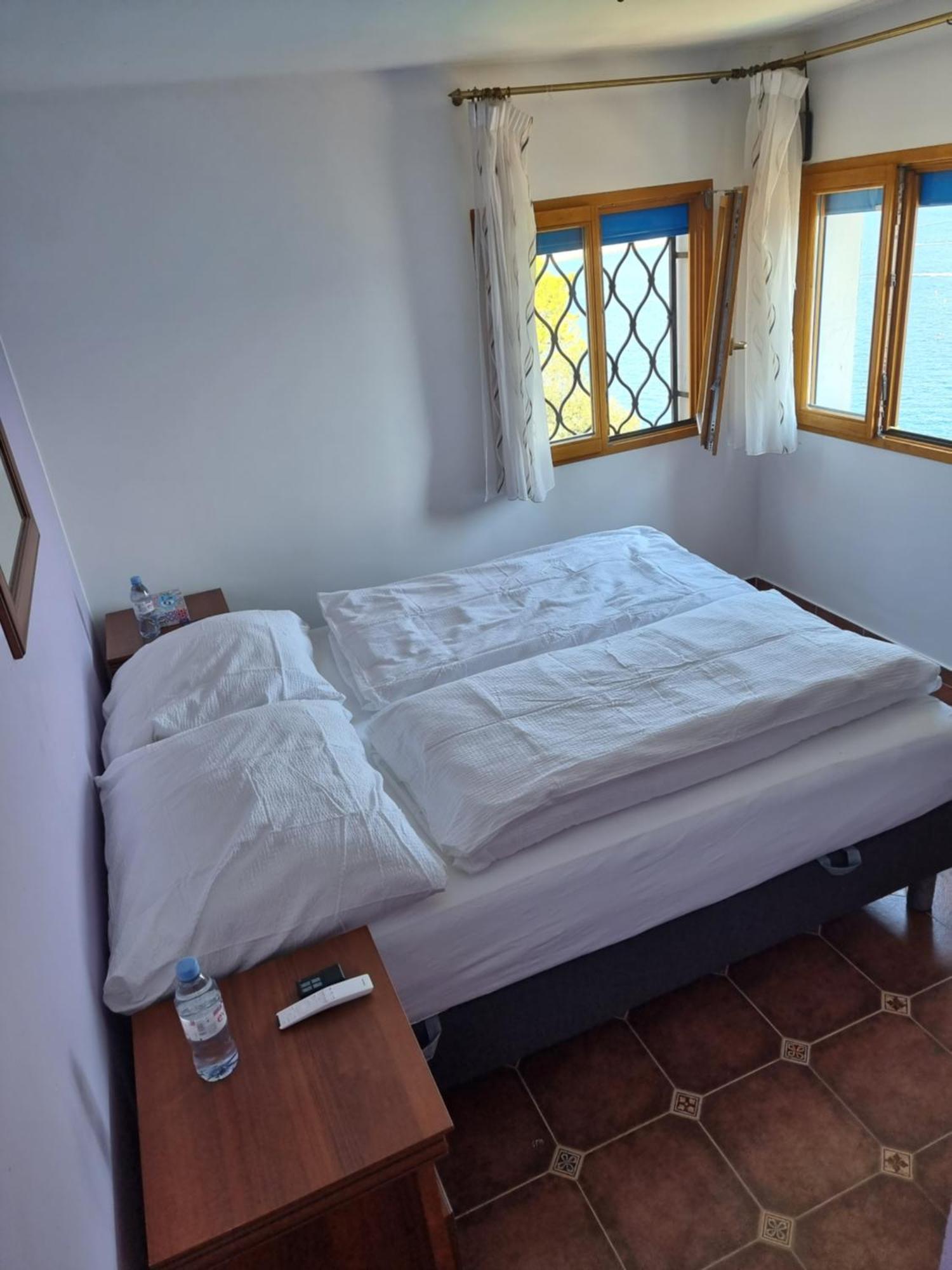 Villas And Suites La Coraillere Resort Theoule-sur-Mer Room photo